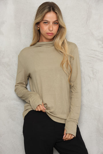 חולצת חצי גולף