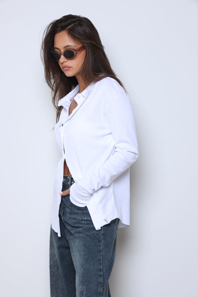 חולצת פיינריב מכופתרת גזורה