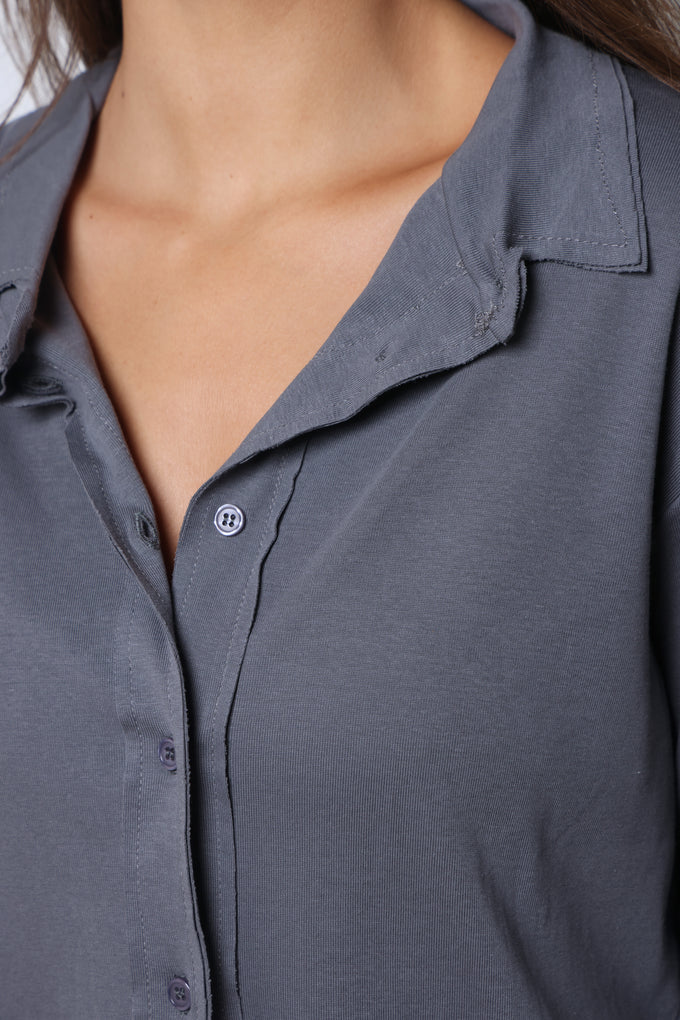 חולצת פיינריב מכופתרת גזורה