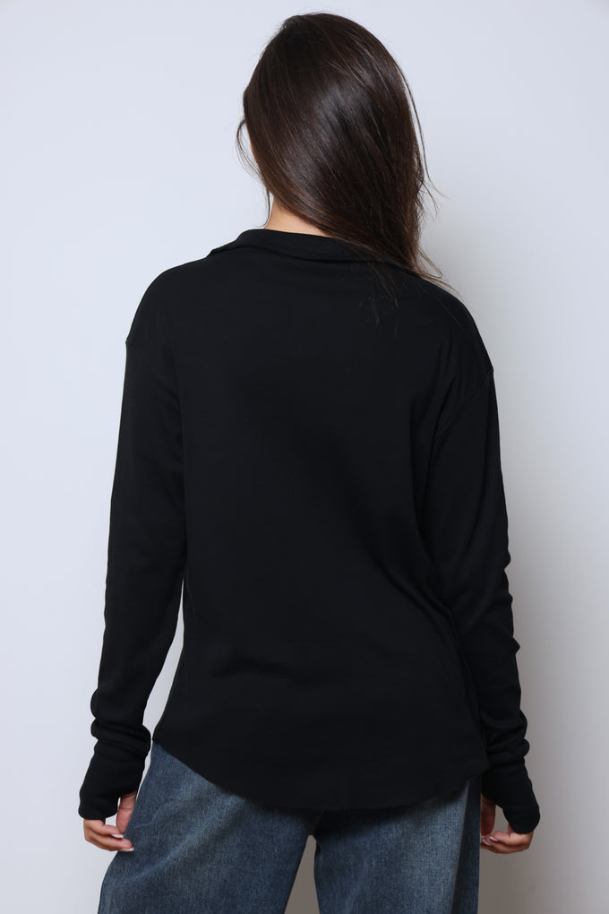 חולצת פיינריב מכופתרת גזורה