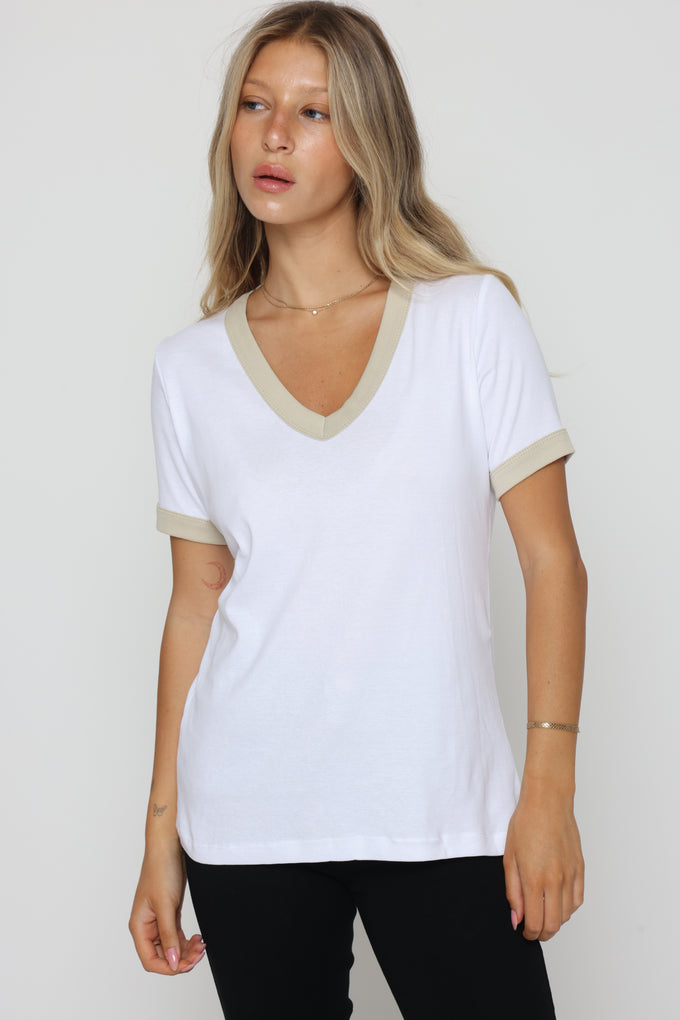 חולצת וי ליבי לבן בז'