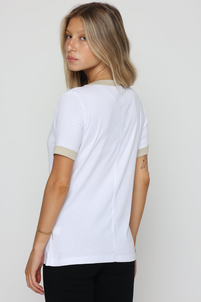 חולצת וי ליבי לבן בז'