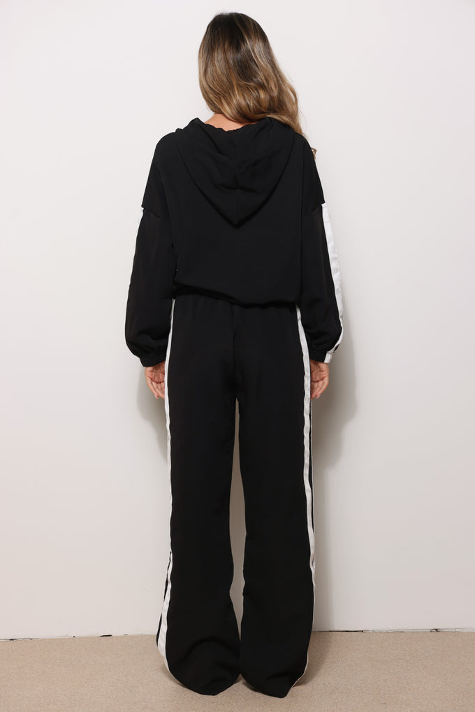 חליפת קומו רוכסן