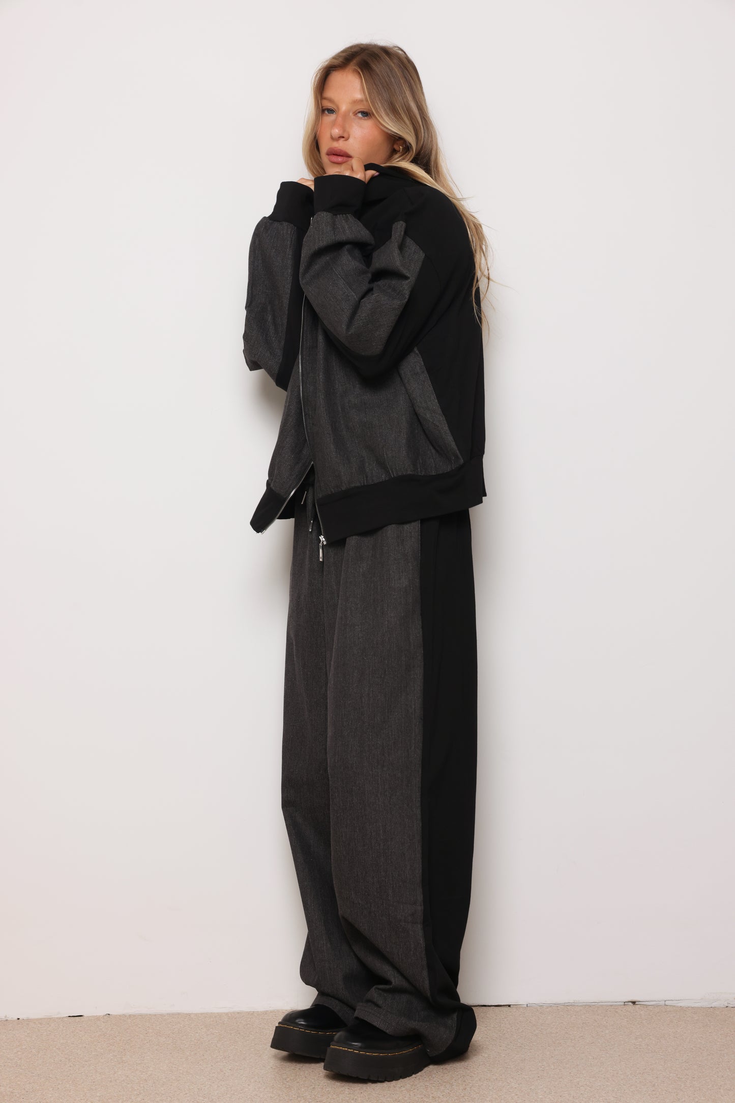 חליפת מתיאו שילוב ג'ינס