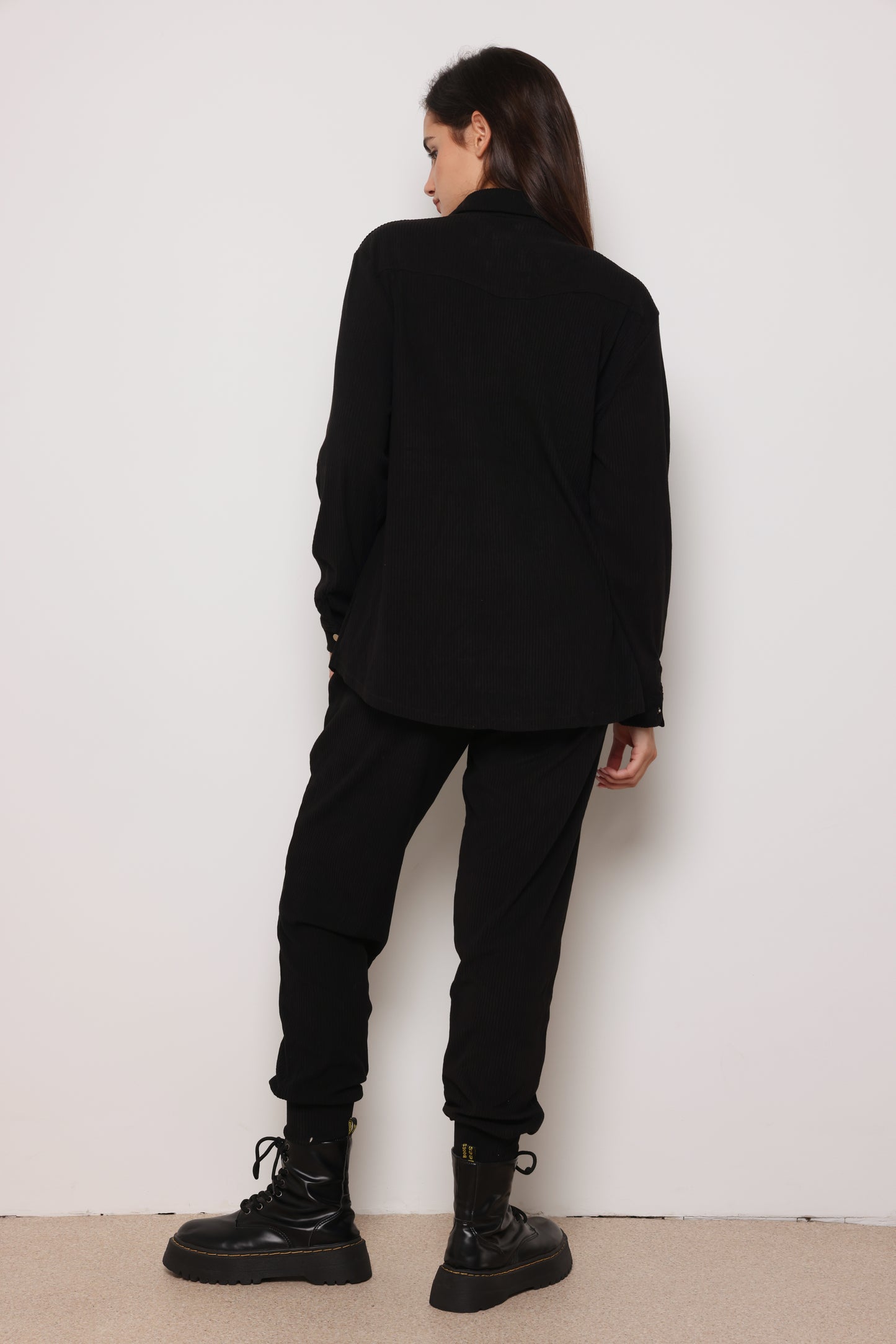 חליפת קורדרוי ליאור