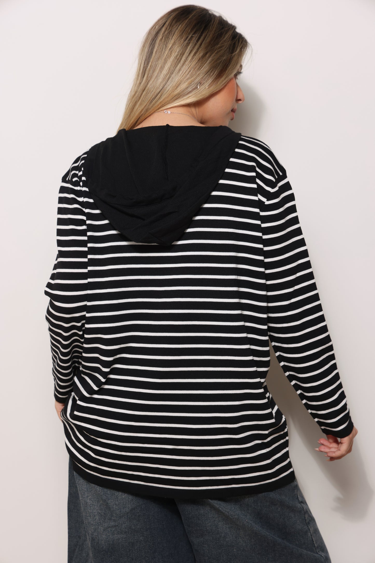 סריג יוניק קפוצ'ון