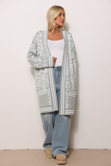 קרדיגן סריג אותיות