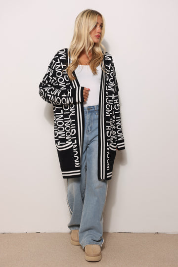 קרדיגן סריג אותיות