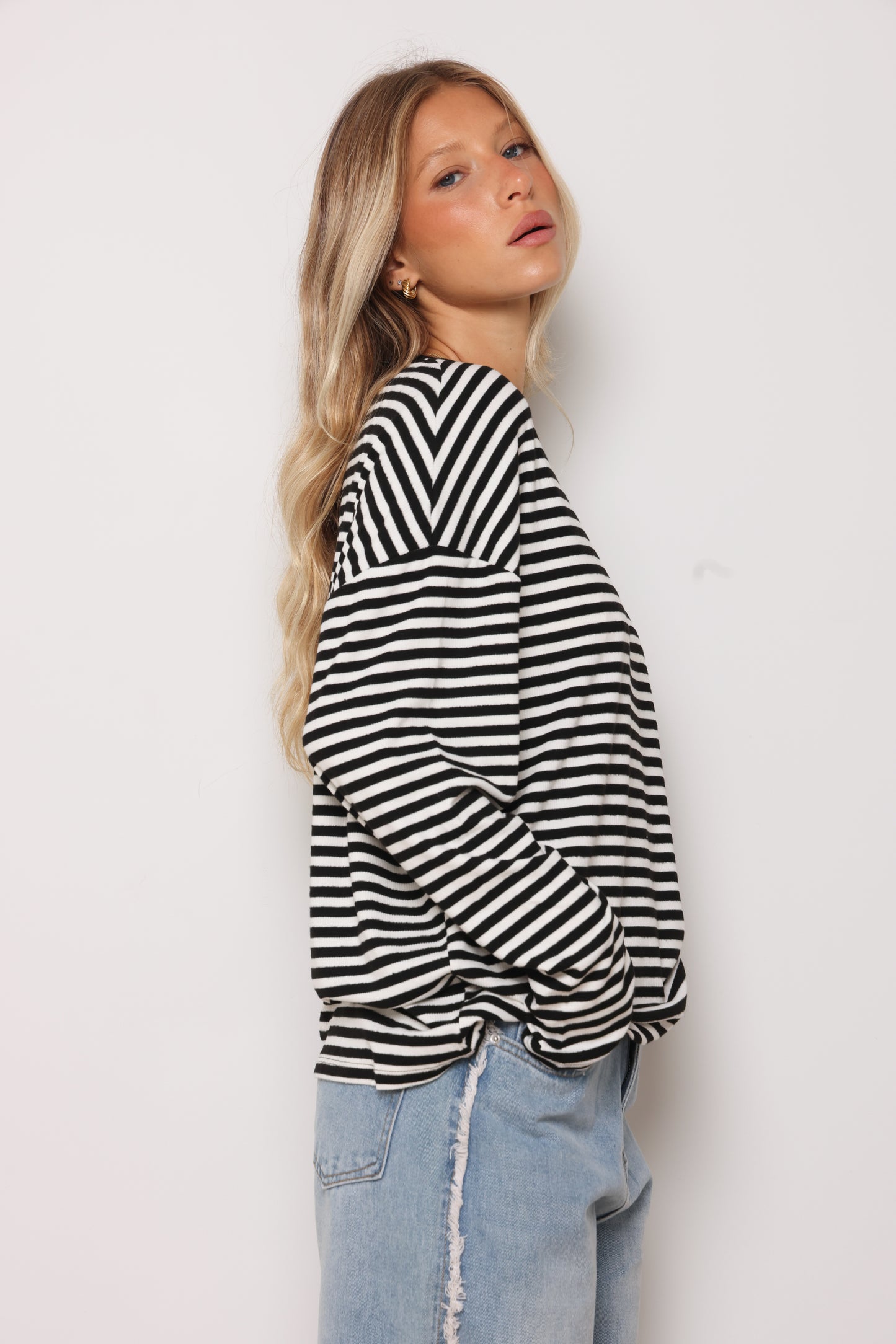 חולצת ניקי ריב כפפה