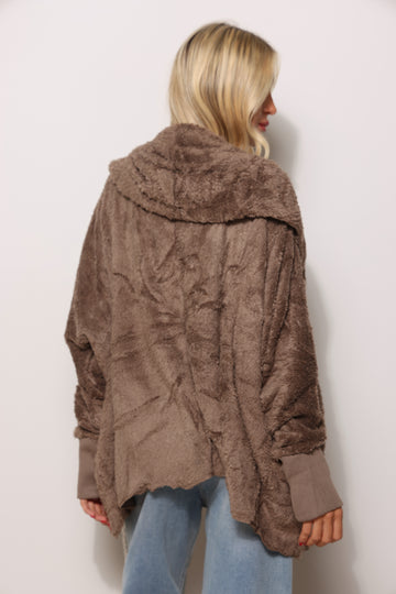 פונצ'ו כירבולית מנג'ט