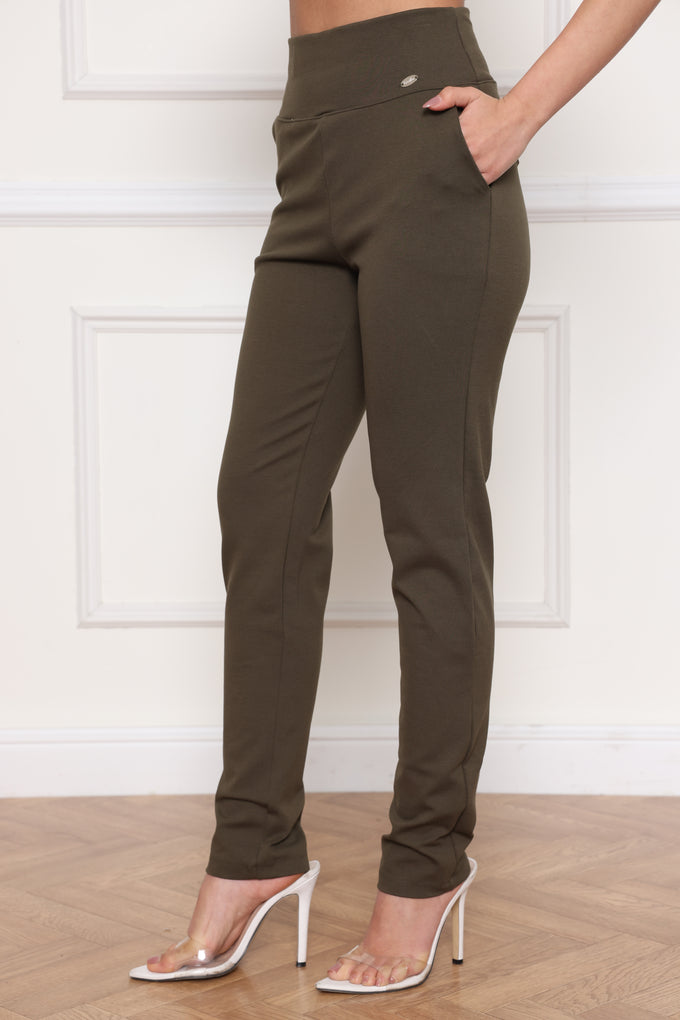 מכנסיים מחטבים חגורה גבוהה