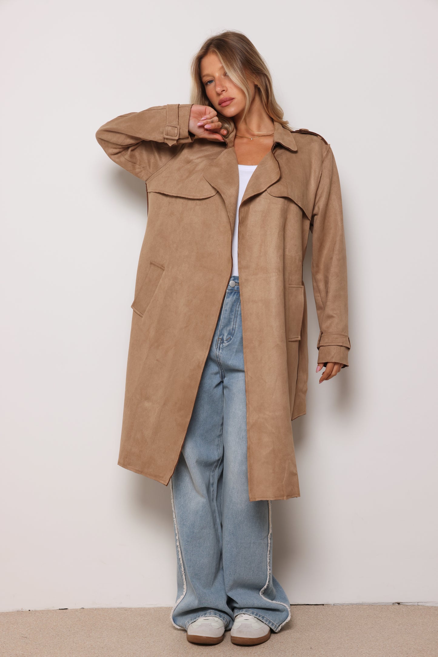 מעיל טרנץ' אודרי