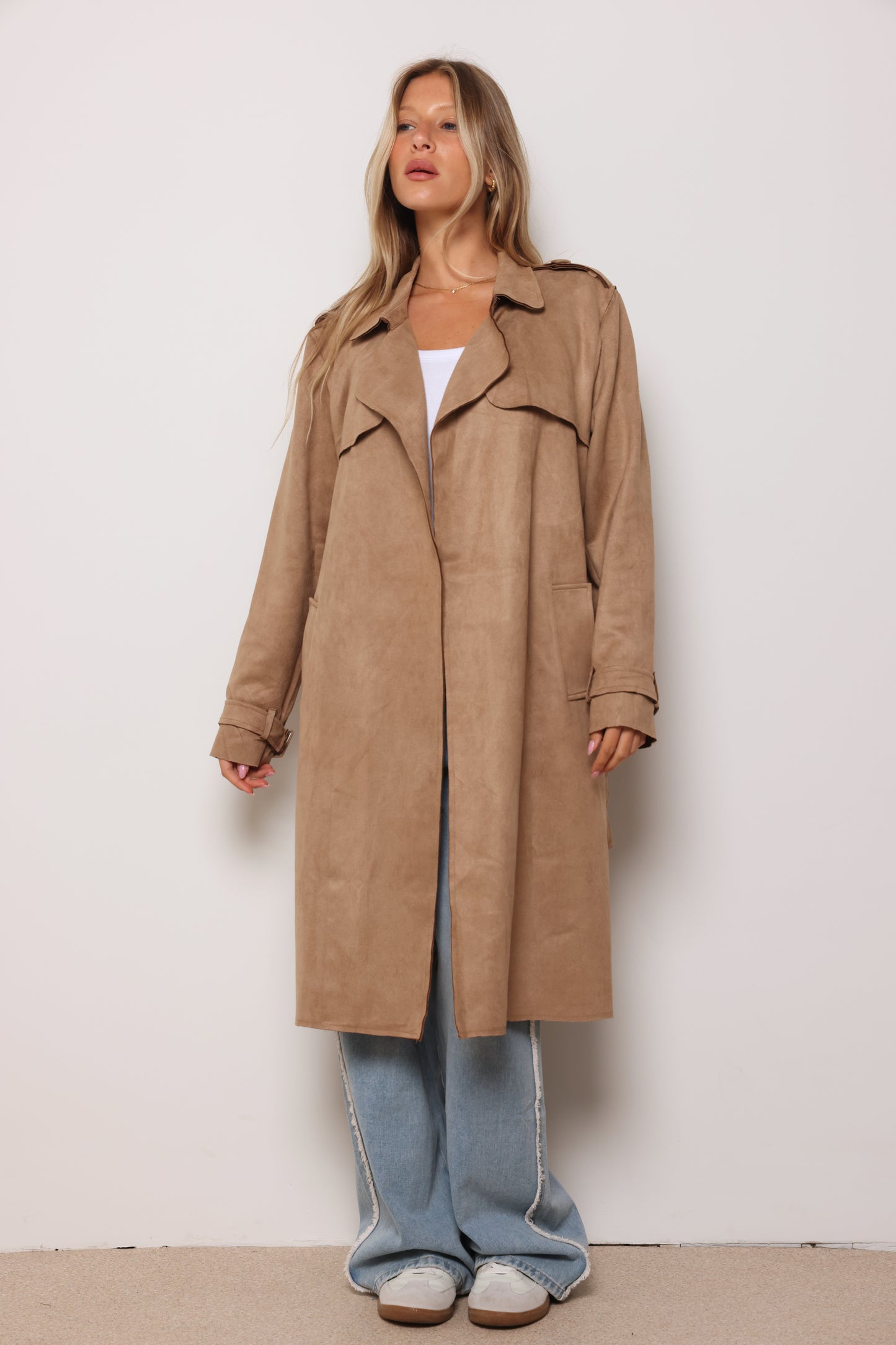 מעיל טרנץ' אודרי