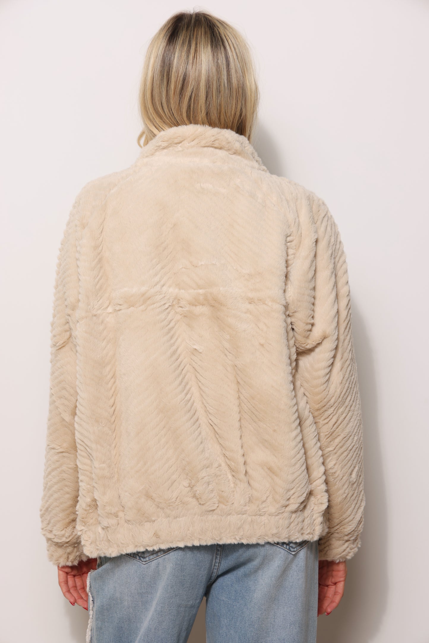 מעיל פרווה רוכסן