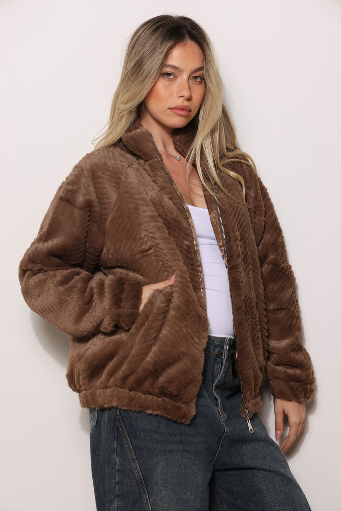 מעיל פרווה רוכסן