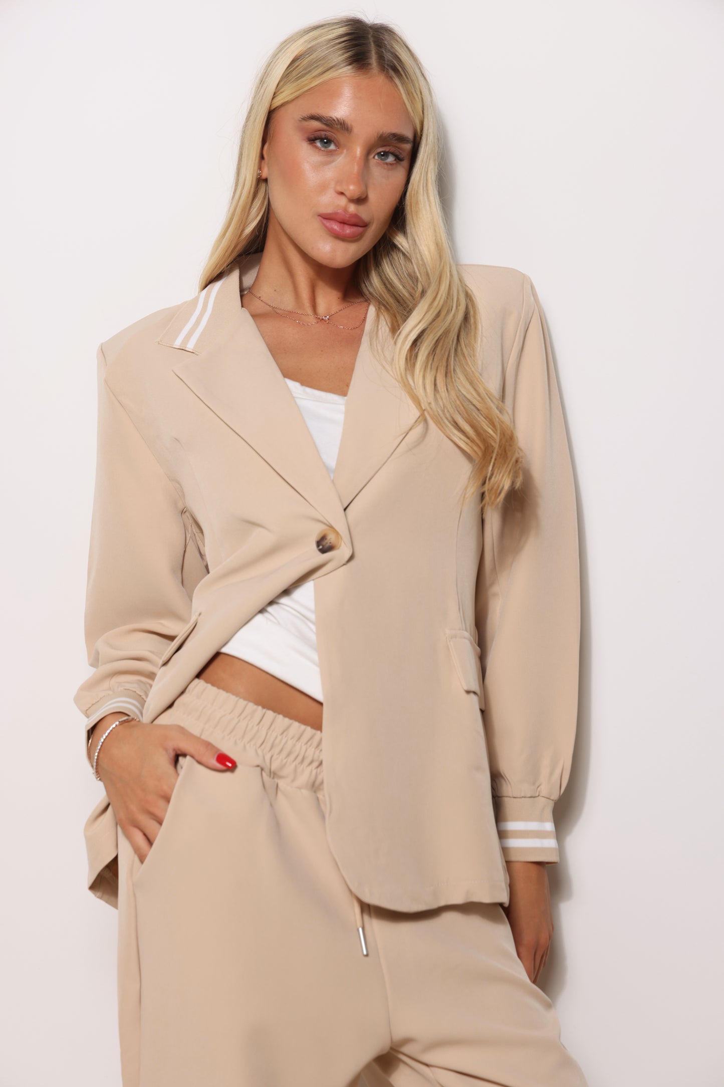 חליפת קומו בלייזר קלרה