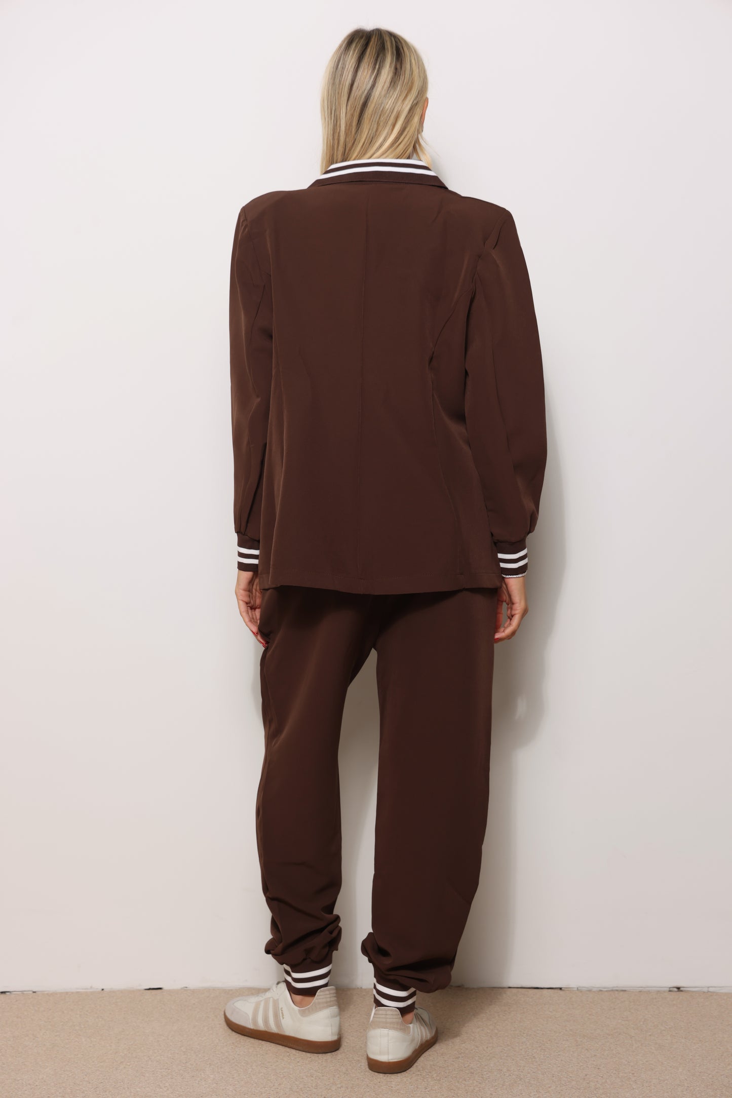 חליפת קומו בלייזר קלרה