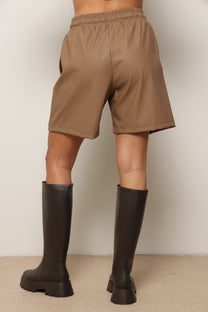 שורט עור קשירה