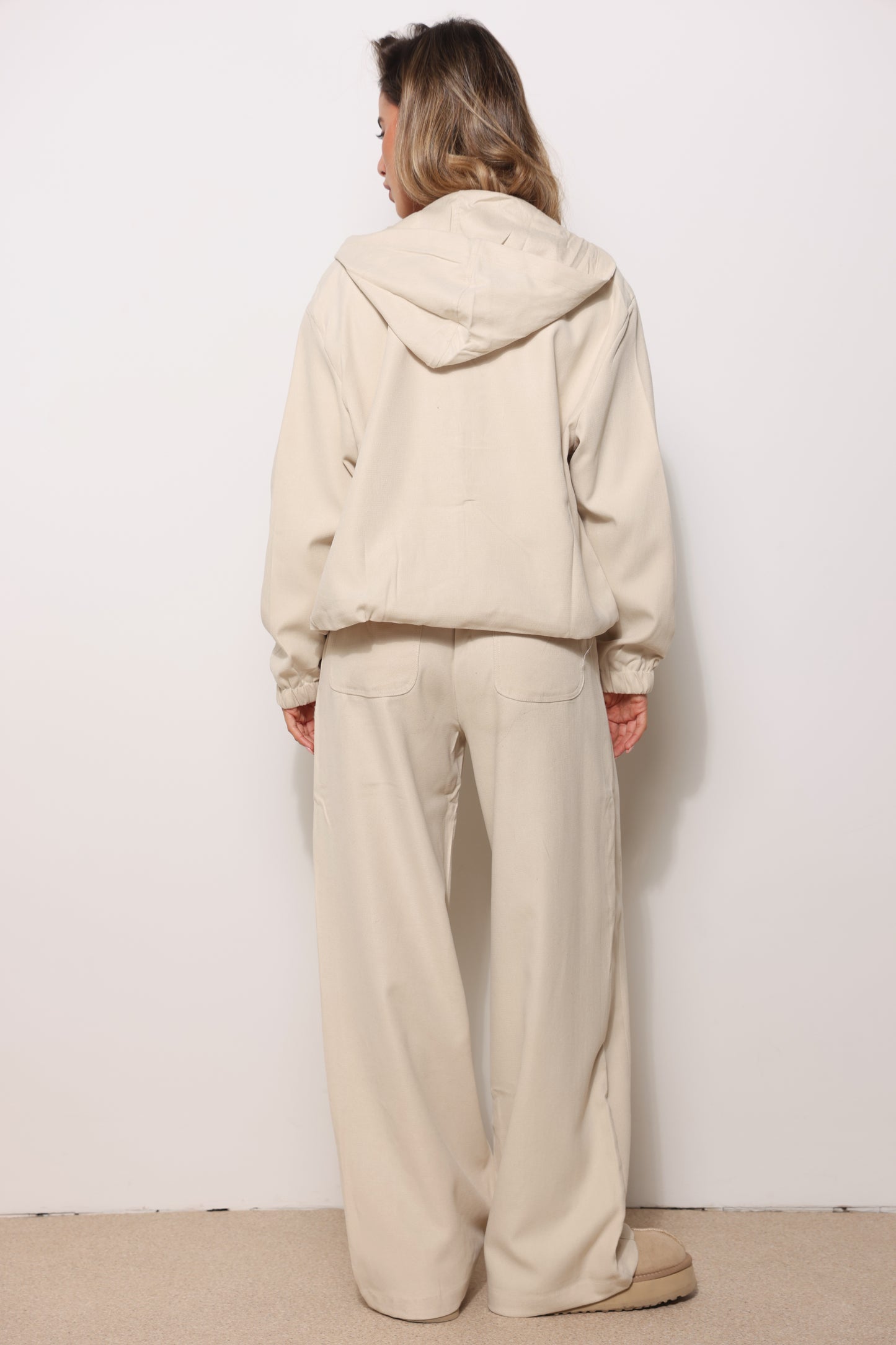 חליפת אלגנט קאפרי