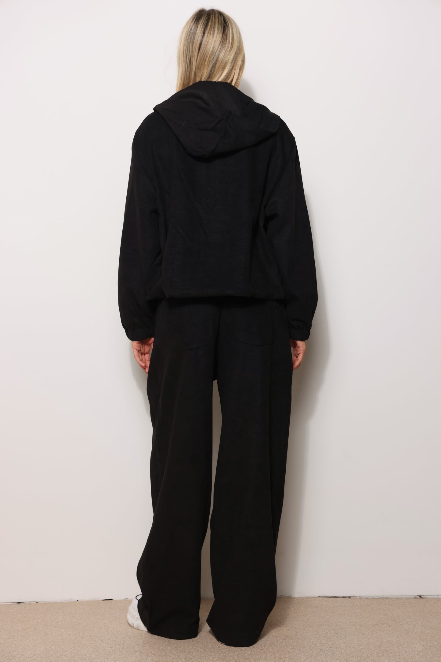 חליפת אלגנט קאפרי