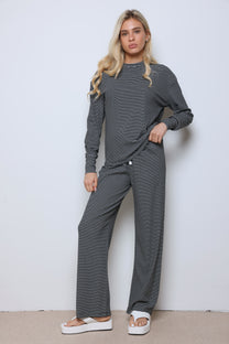 חליפת מנואלה פסים כפפה