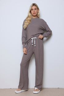 חליפת מנואלה פסים כפפה