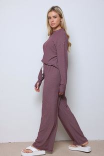 חליפת מנואלה פסים כפפה