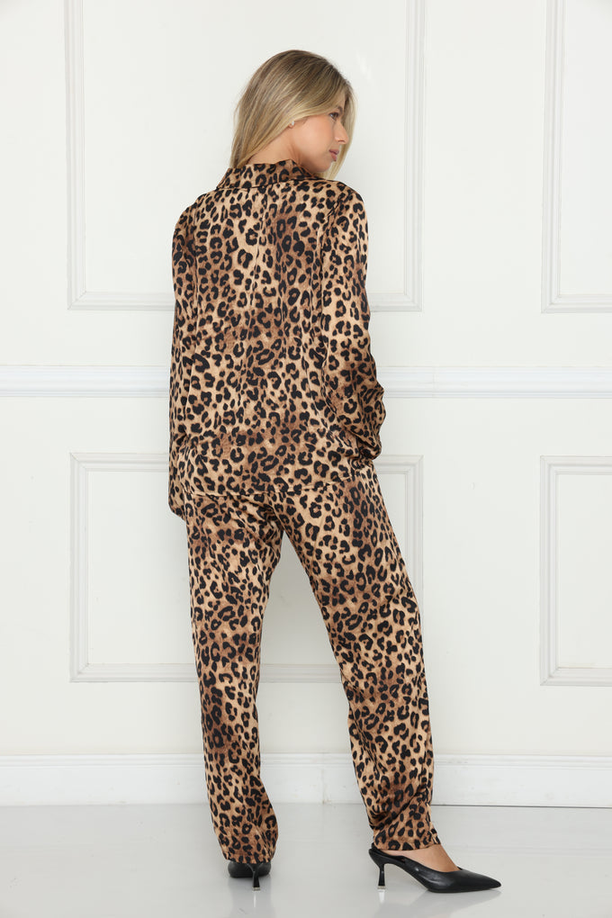 חליפות קשירות סאטן טייגר