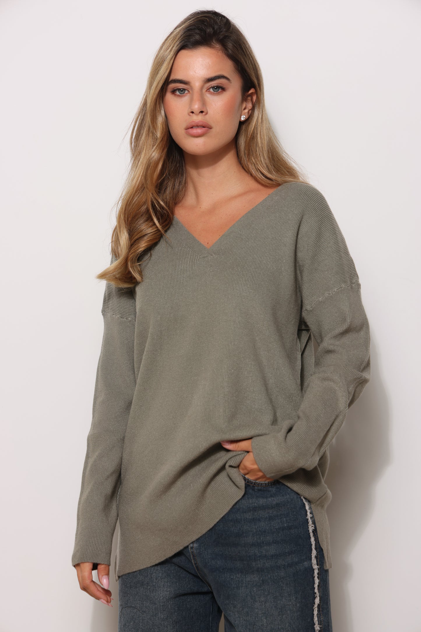 סריג V מנג'ט