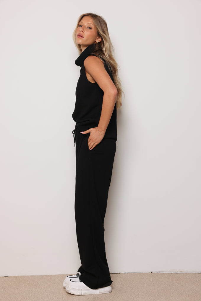 חליפת סריג כרמן