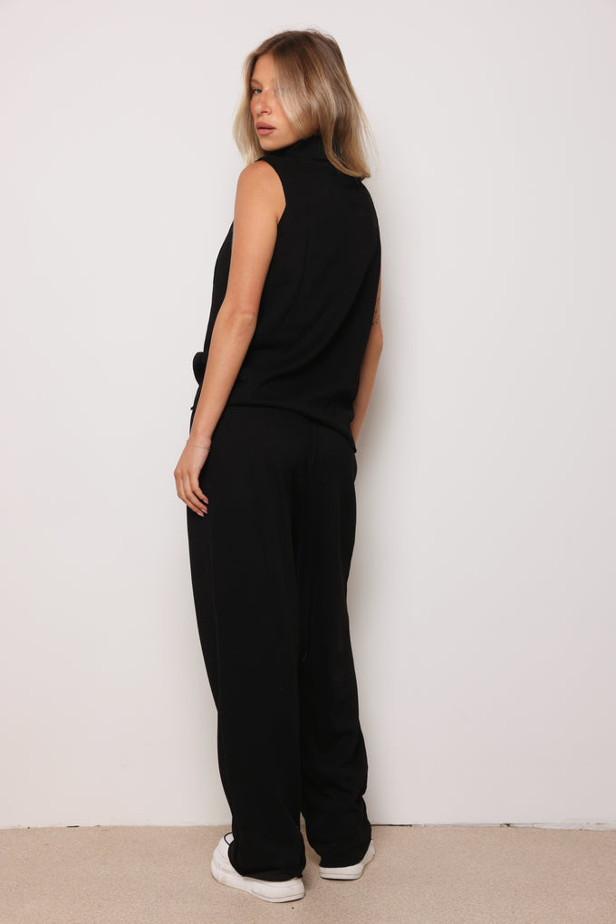 חליפת סריג כרמן