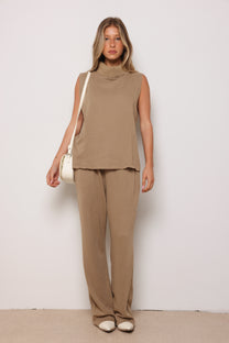 חליפת סריג כרמן