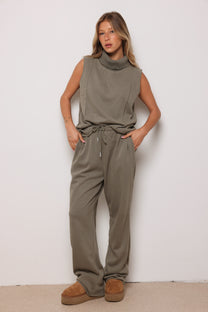 חליפת סריג כרמן