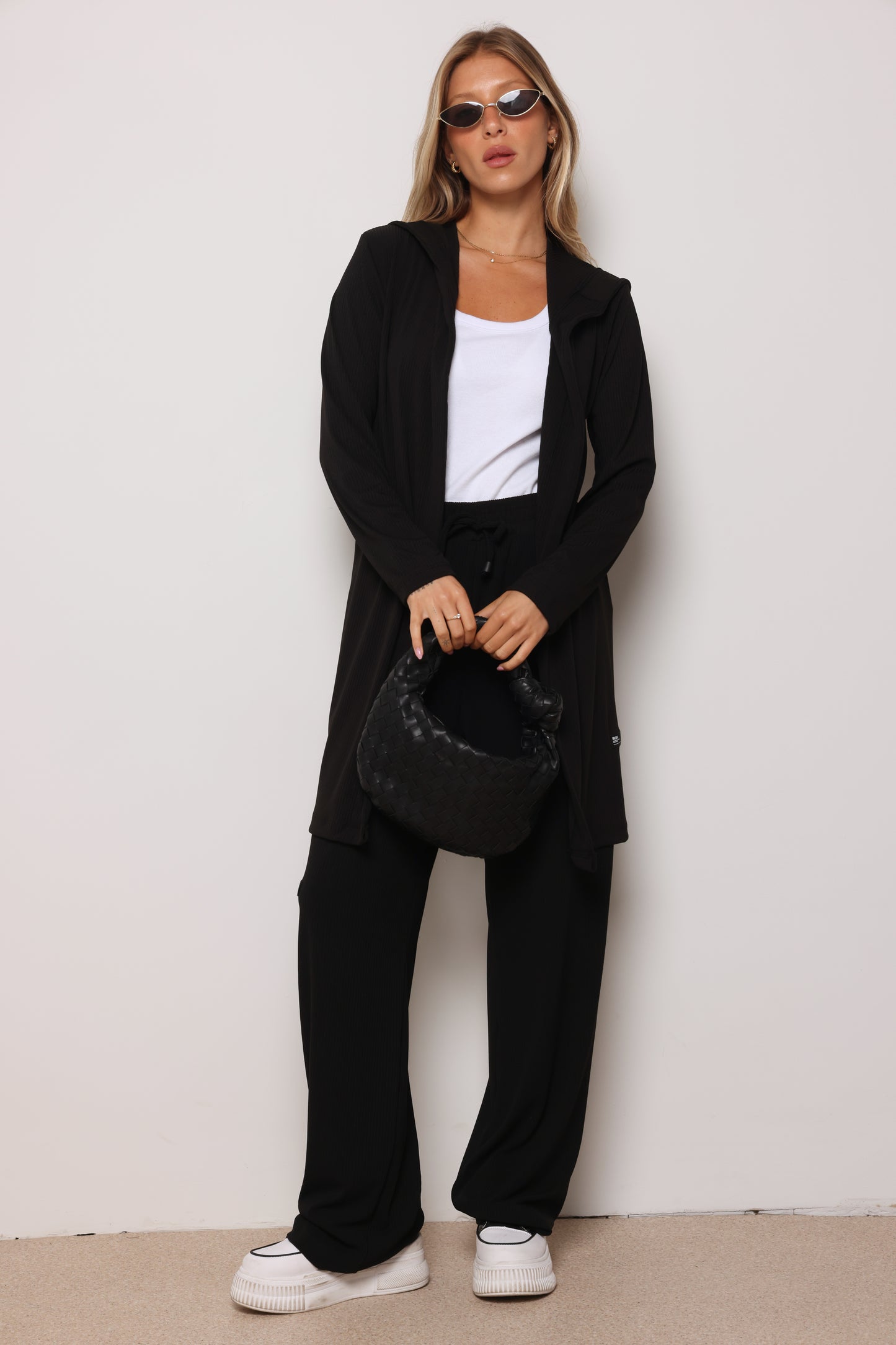 חליפת עליונית ריב