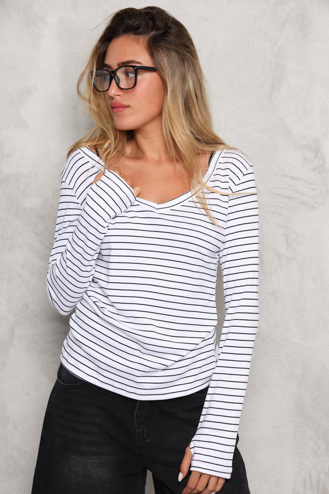 חולצת וי עמוק במגע רך פסים