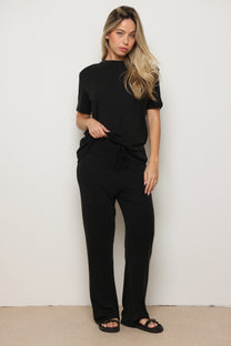 חליפת ניקי כותפות מודאל