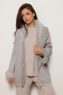 ג'קט סריג בשילוב פרווה