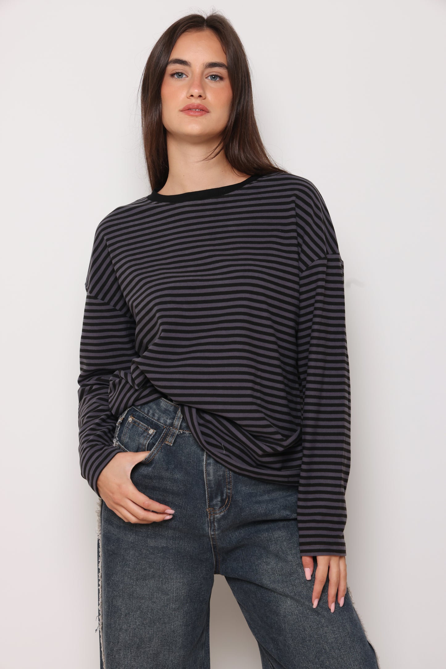 סווטשירט פסים כפפה