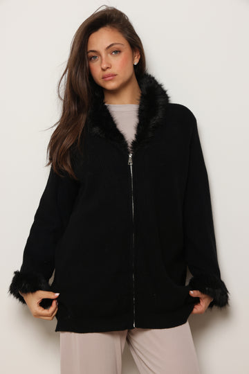 ג'קט סריג בשילוב פרווה