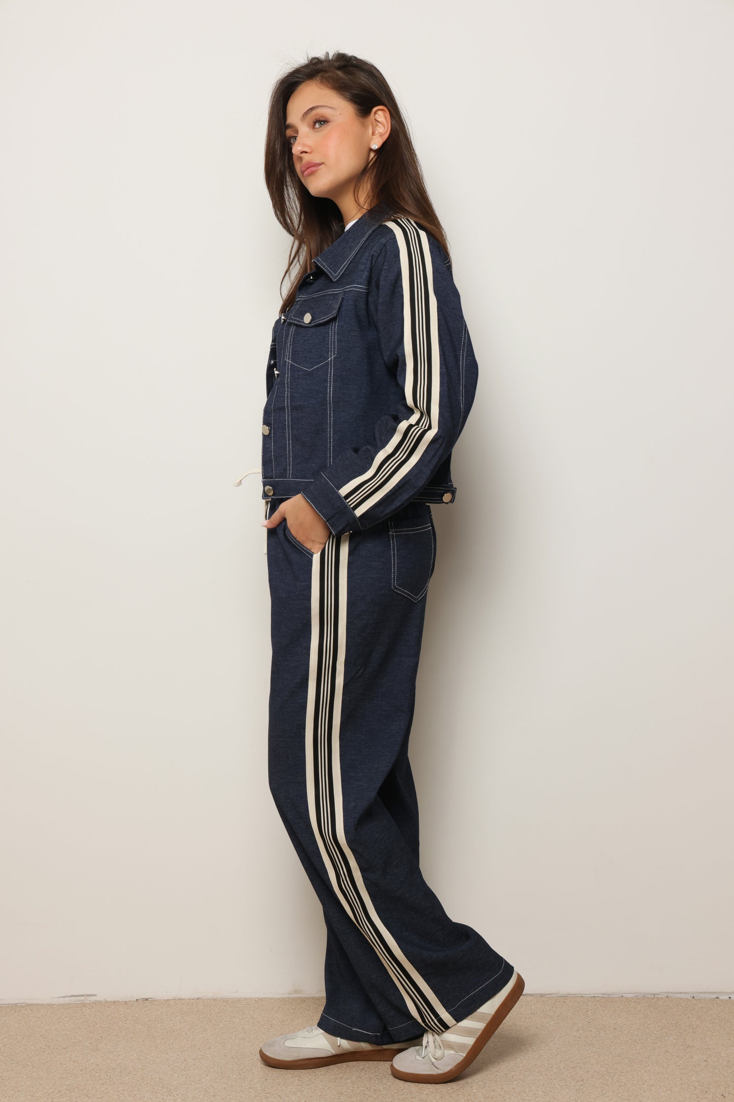 חליפת ג'ינס אדי