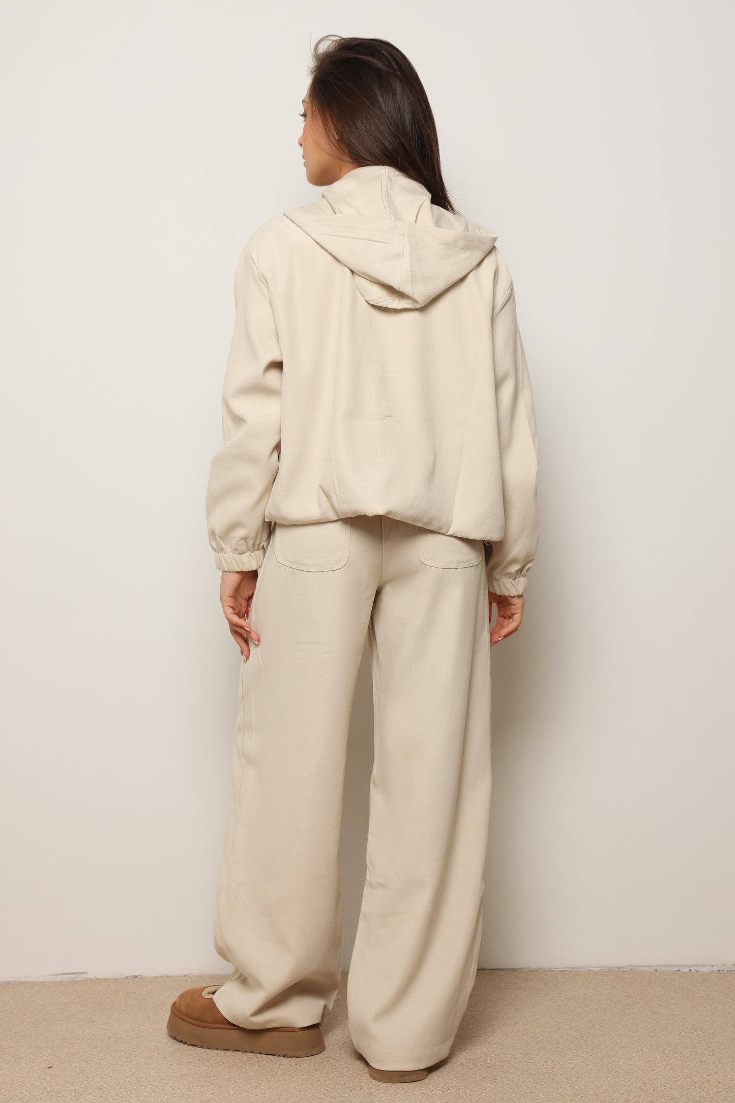 חליפת אלגנט קאפרי