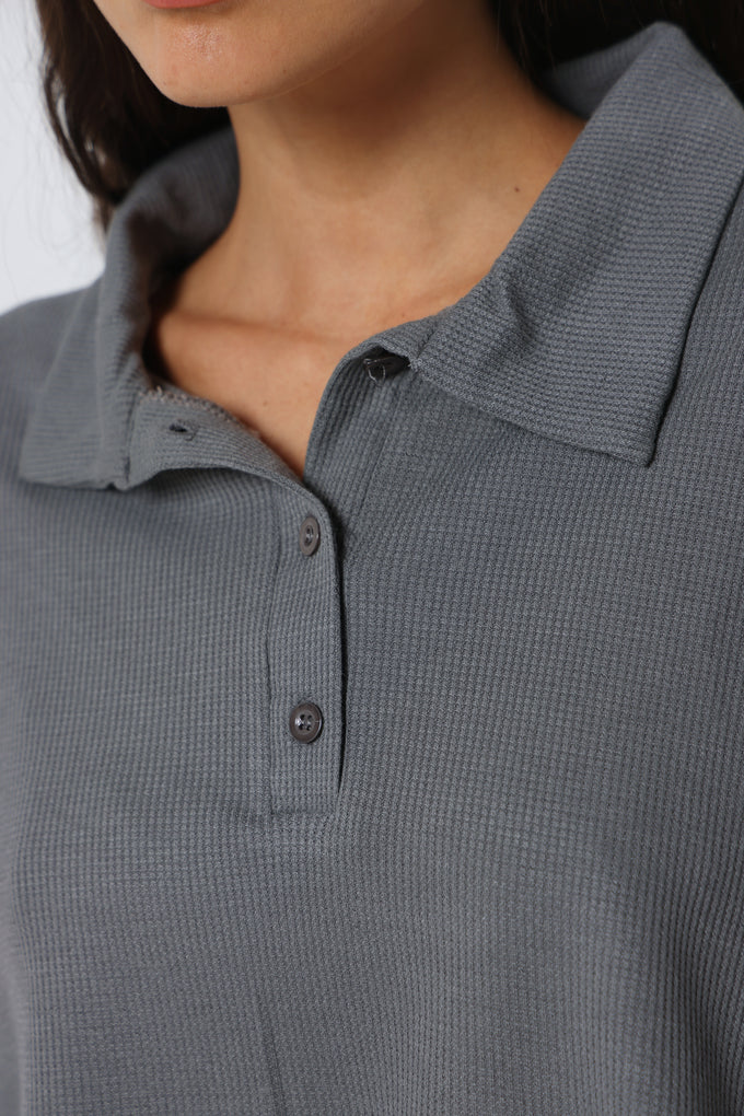 חולצת פולו וופל קרופ