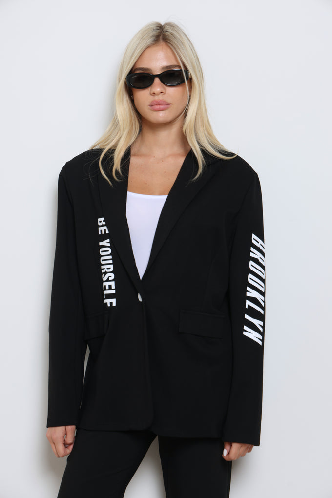 בלייזר ג'רסי ברוקלין