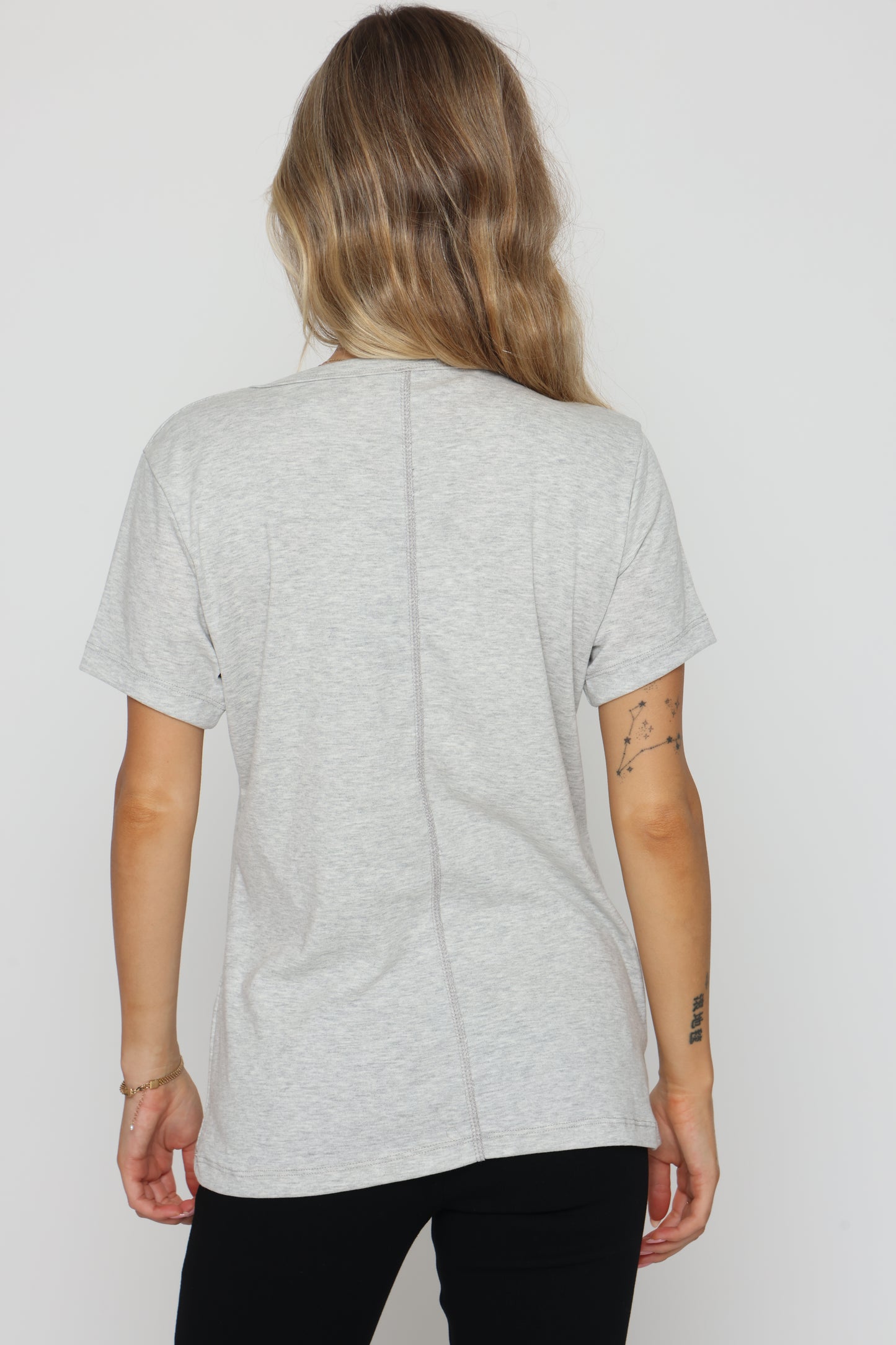 חולצת פיינריב גולי תפר בגב