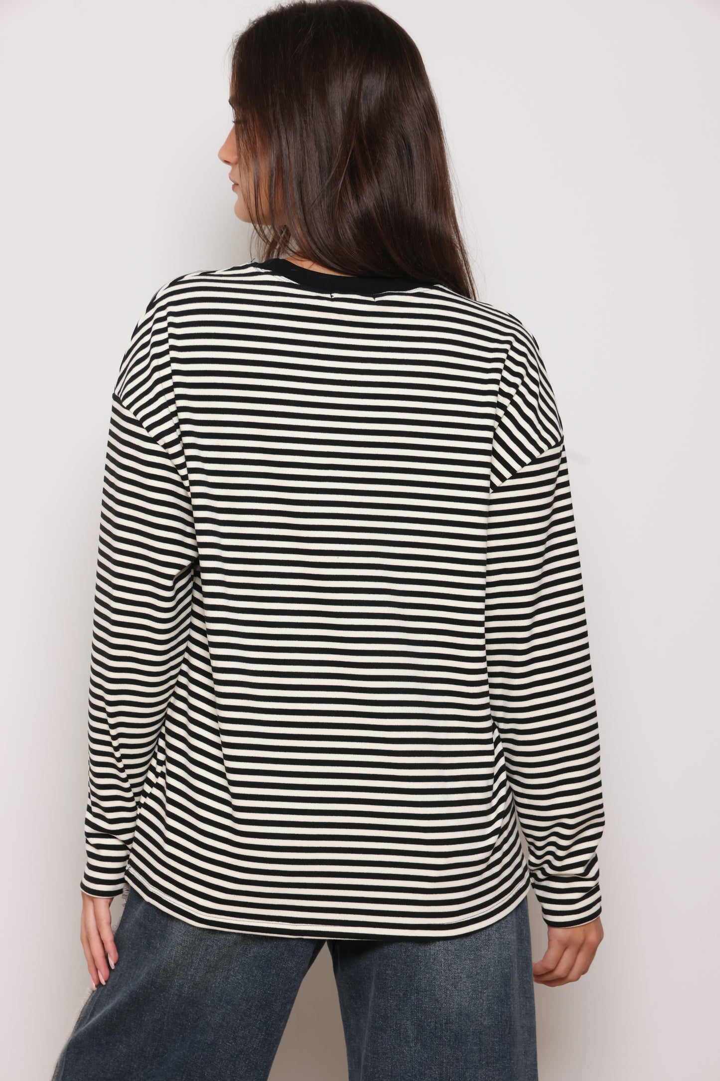 סווטשירט פסים כפפה