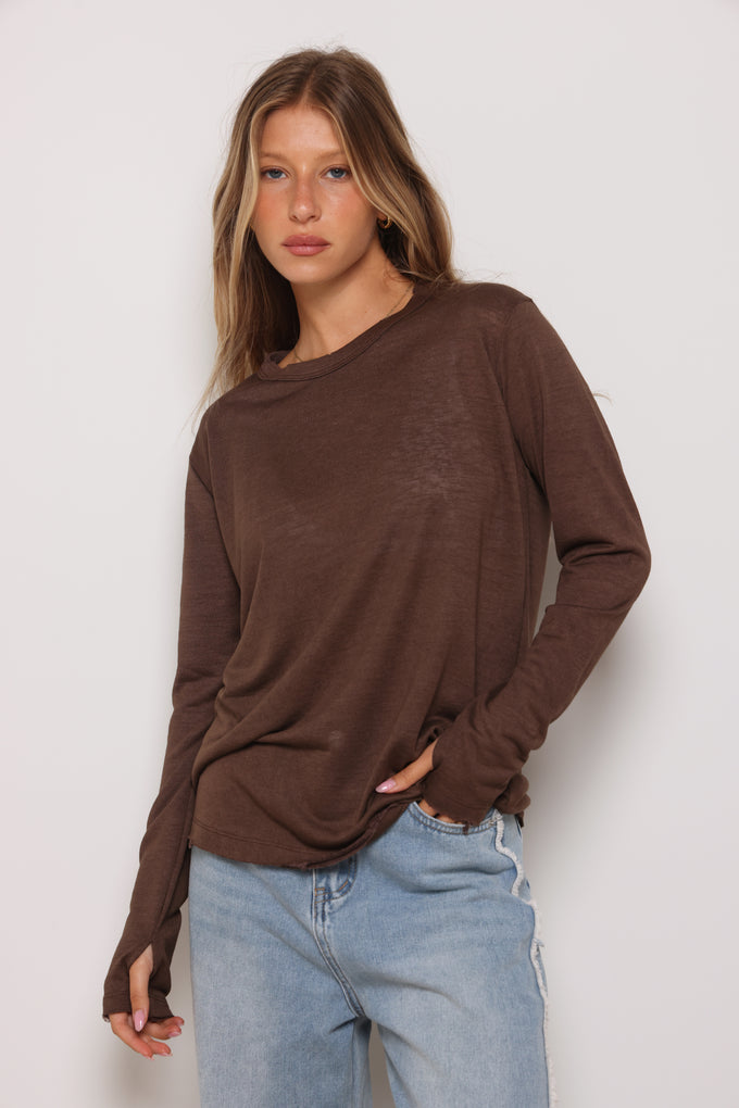 חולצת ניקי סלאב קרעים כפפה