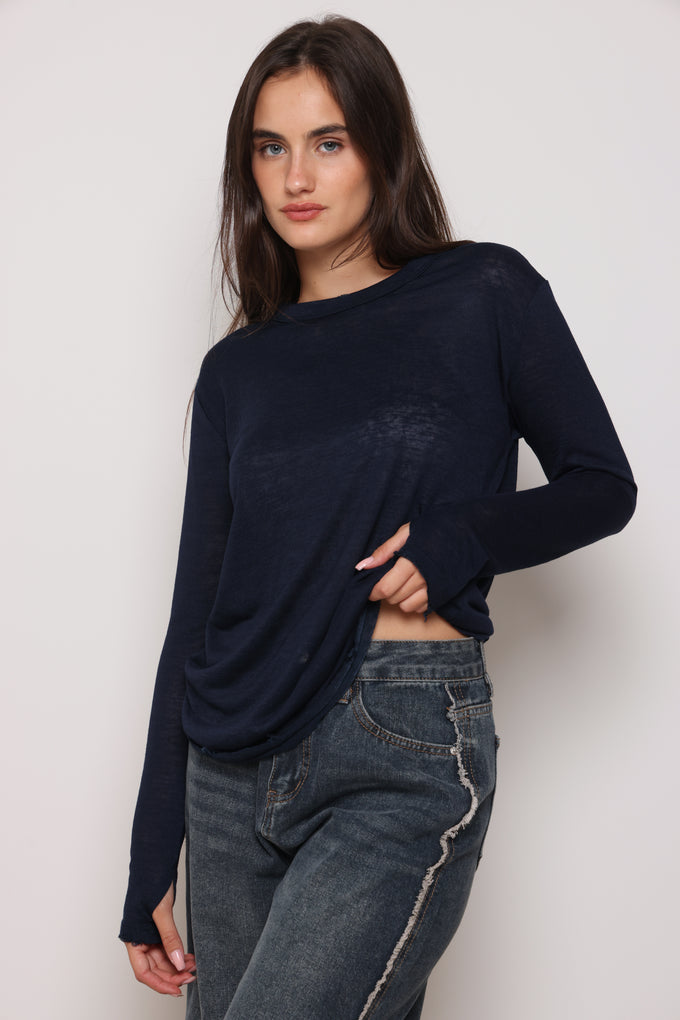 חולצת ניקי סלאב קרעים כפפה