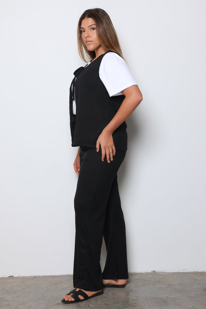 חליפת ווסט וופל קשירה