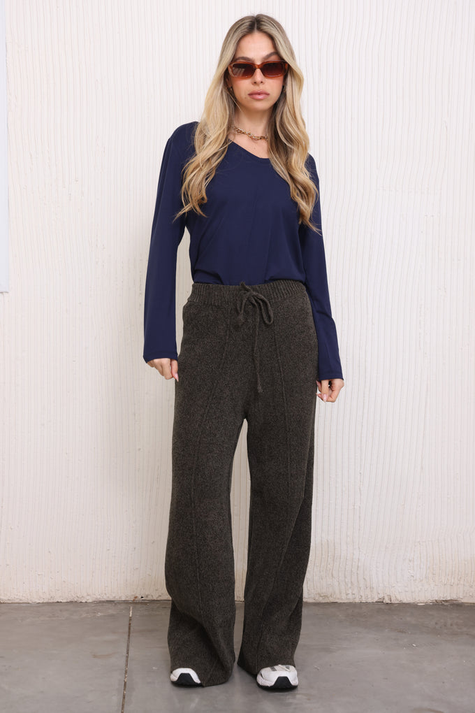 מכנסי סריג מתרחבים