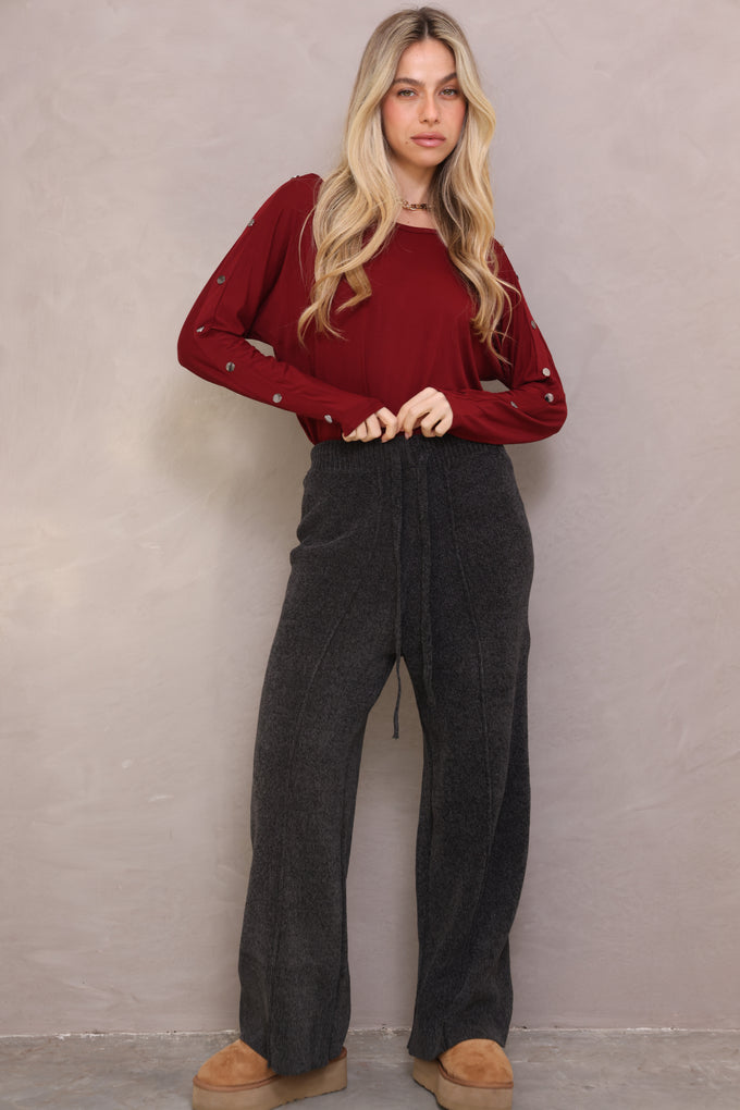 מכנסי סריג מתרחבים